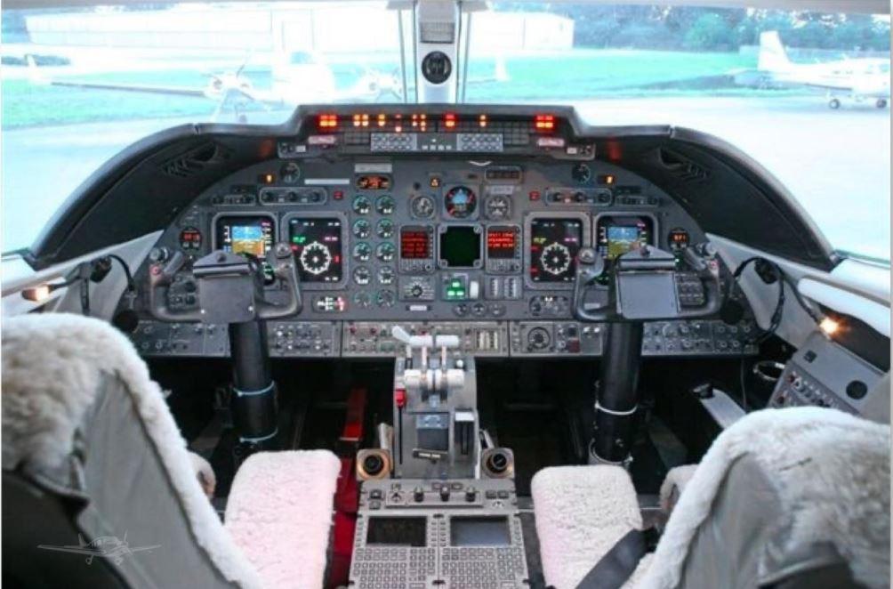 2001 Bombardier Learjet 60 Photo 5