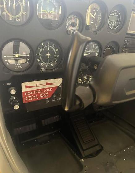 1973 Cessna 150 Photo 3