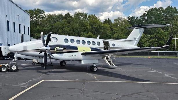 2003 BEECHCRAFT KING AIR 350 Photo 2