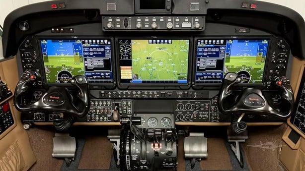2016 BEECHCRAFT KING AIR 250 Photo 4