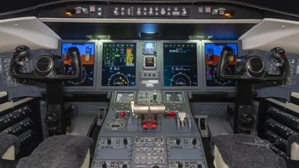 2019 BOMBARDIER CHALLENGER 650 Photo 3
