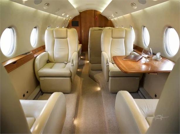 2001 GULFSTREAM G200 Photo 4