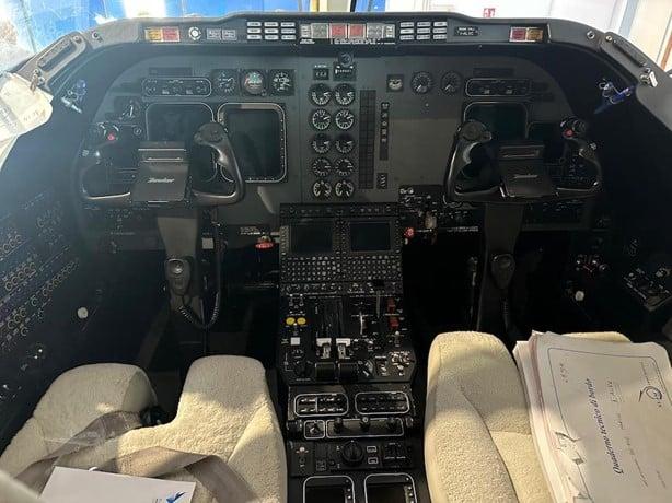 2007 HAWKER 400XP Photo 4
