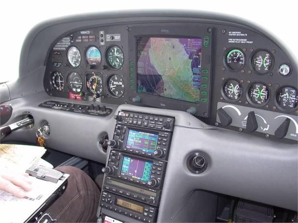 2002 CIRRUS SR20 Photo 4