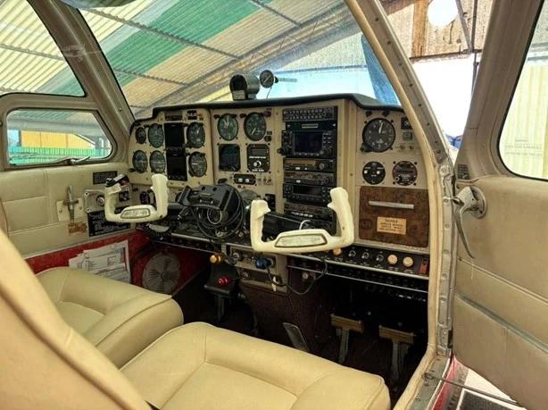 1966 BEECHCRAFT 33 DEBONAIR Photo 6