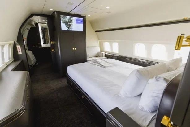 1998 BOEING BBJ Photo 4