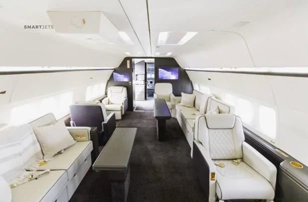 1998 BOEING BBJ Photo 4