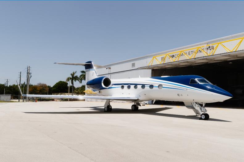 2007 Gulfstream G450 Photo 2