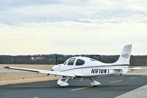 2013 CIRRUS SR20-G3 Photo 6