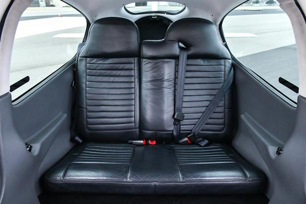 2013 CIRRUS SR20-G3 Photo 3