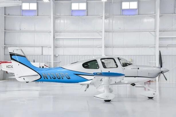 2013 CIRRUS SR22-G5 TURBO Photo 2