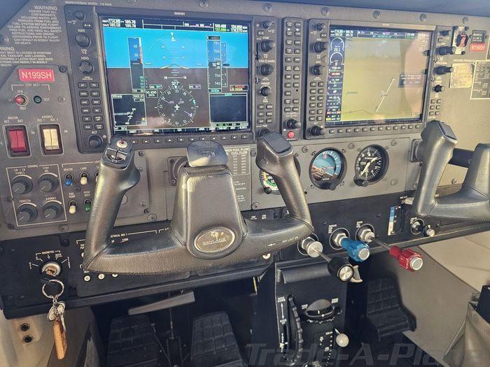 2008 CESSNA 182T SKYLANE Photo 3