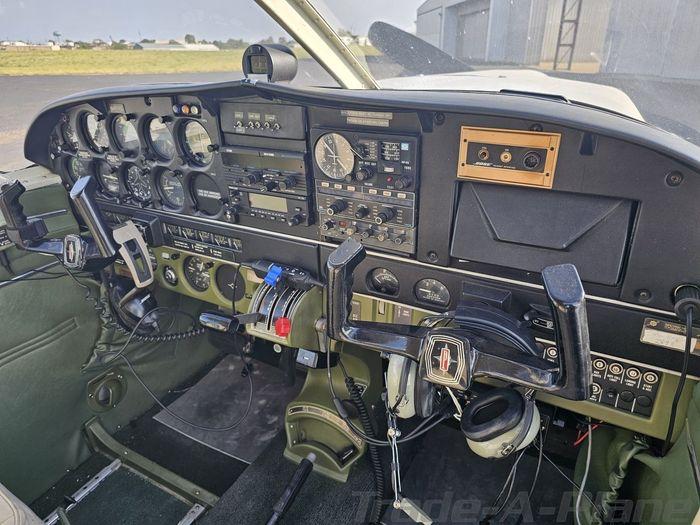 1971 PIPER CHEROKEE 6/300 Photo 5