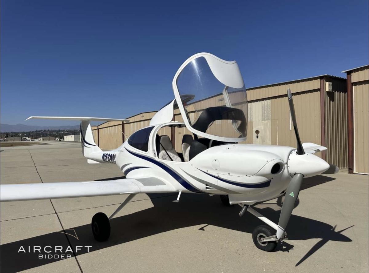 2003 Diamond DA-40 Photo 2