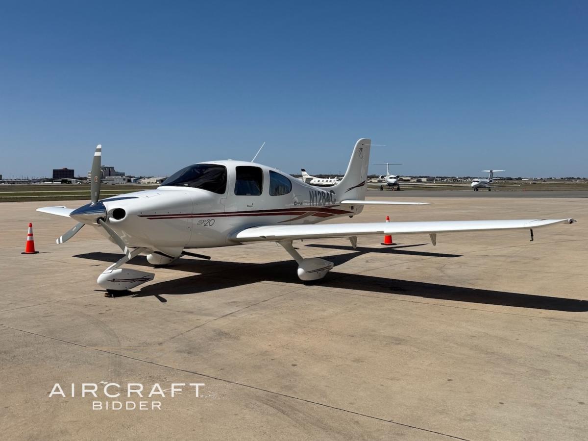 2003 Cirrus SR20 G1 Photo 2