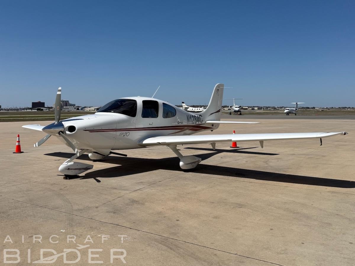 2003 Cirrus SR20 G1 Photo 2