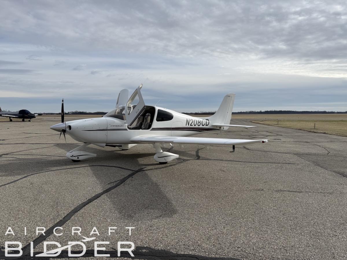 2000 Cirrus SR20 Photo 2