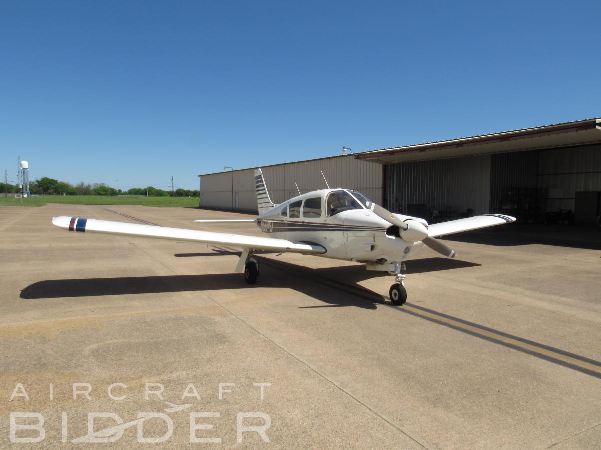 1973 Piper PA-28R-200 Photo 2