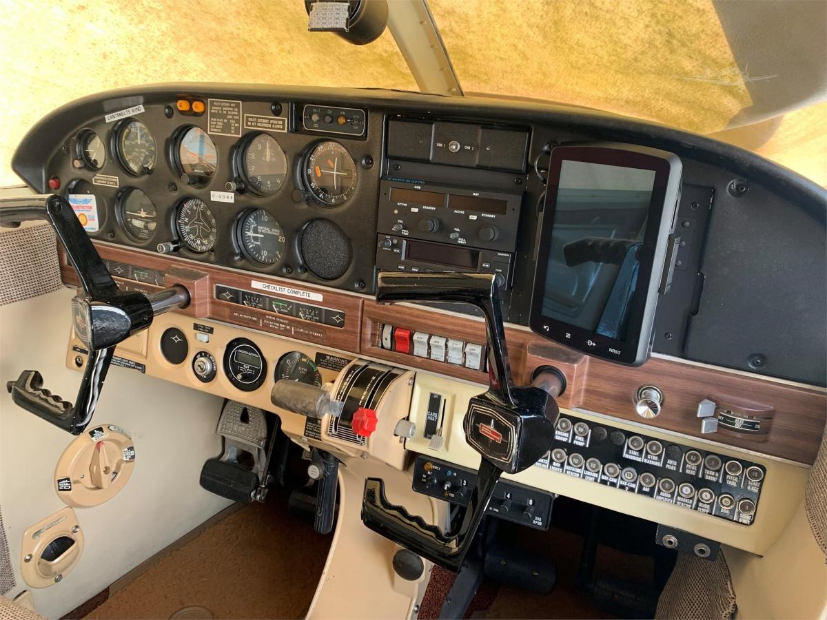 1967 PIPER CHEROKEE 180 Photo 4