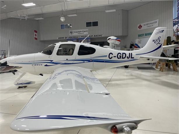 2005 CIRRUS SR22-G2 Photo 3