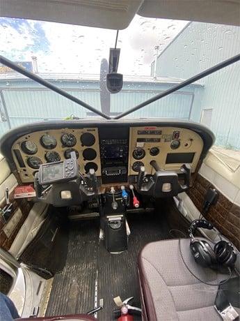 1976 CESSNA U206F STATIONAIR Photo 4