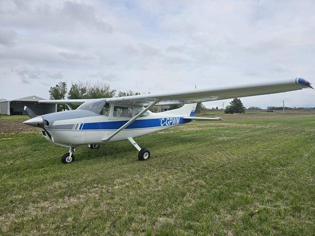 1977 CESSNA 182Q SKYLANE Photo 2