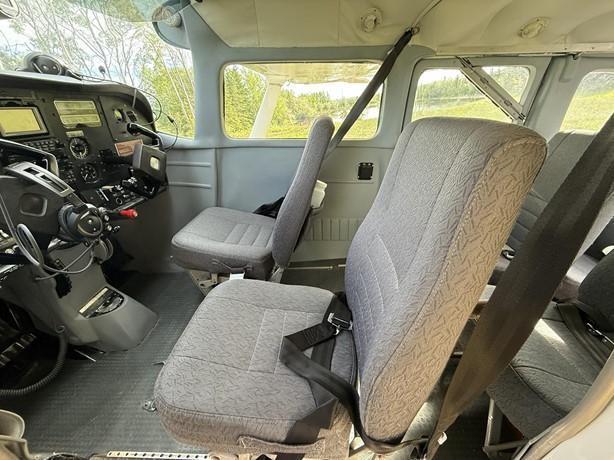 1975 CESSNA U206F STATIONAIR Photo 4