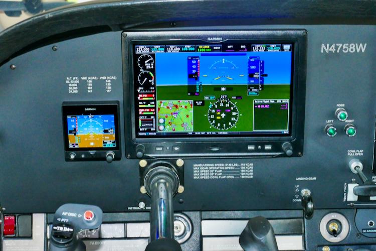 1976 Rockwell Commander 114 Photo 4