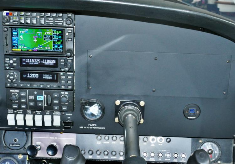 1976 Rockwell Commander 114 Photo 3