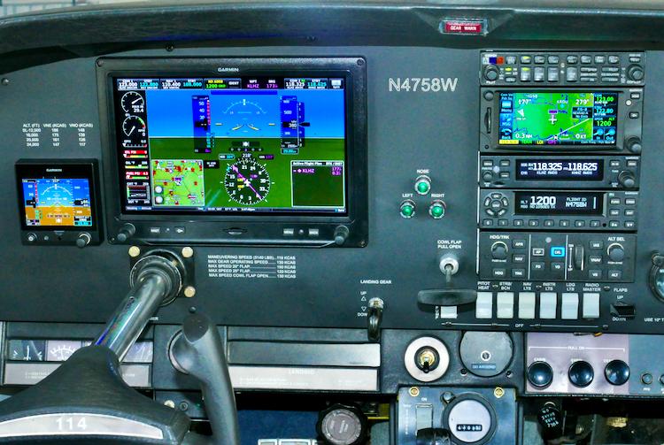 1976 Rockwell Commander 114 Photo 5