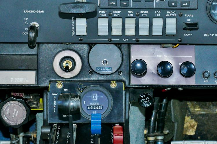 1976 Rockwell Commander 114 Photo 7