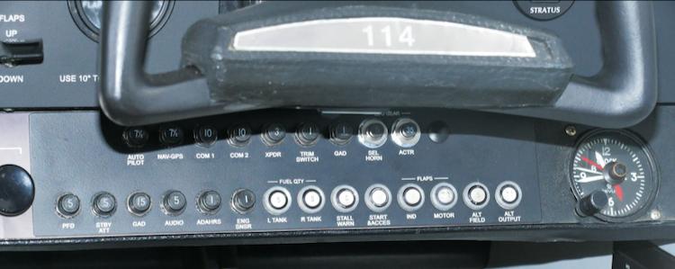 1976 Rockwell Commander 114 Photo 2