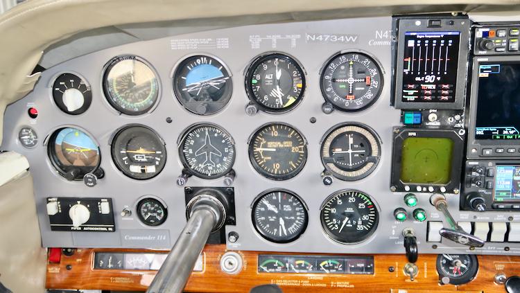 1976 Rockwell 114 Commander 114 Photo 4