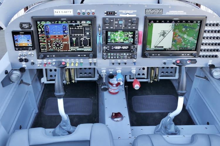 2017 Vans RV-14 Photo 3