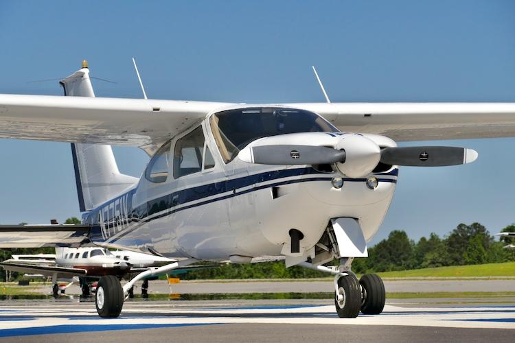 1976 Cessna 177RG Cardinal RG Photo 2
