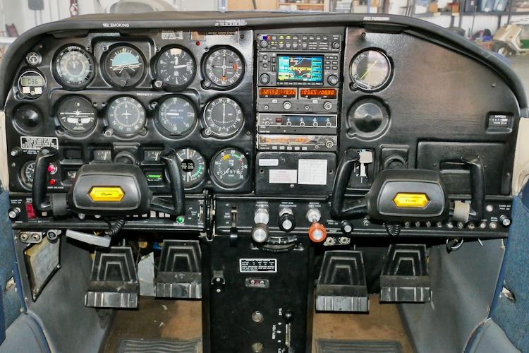 1976 Cessna 177RG Cardinal RG Photo 3