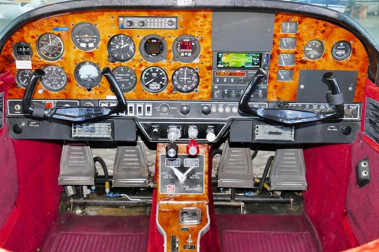 1973 Grumman American AA-5 Photo 2