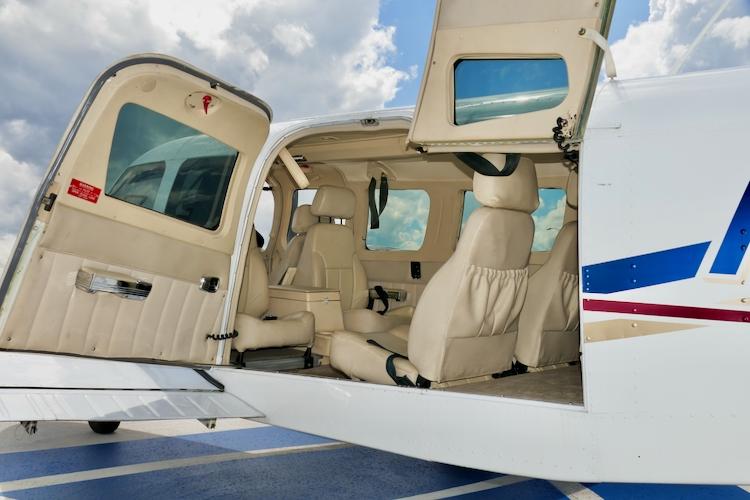 1979 Piper PA-34-220T Seneca II/III Photo 6