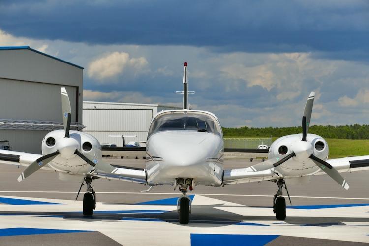 1979 Piper PA-34-220T Seneca II/III Photo 4