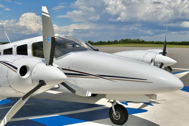 1979 Piper PA-34-220T Seneca II/III Photo 2