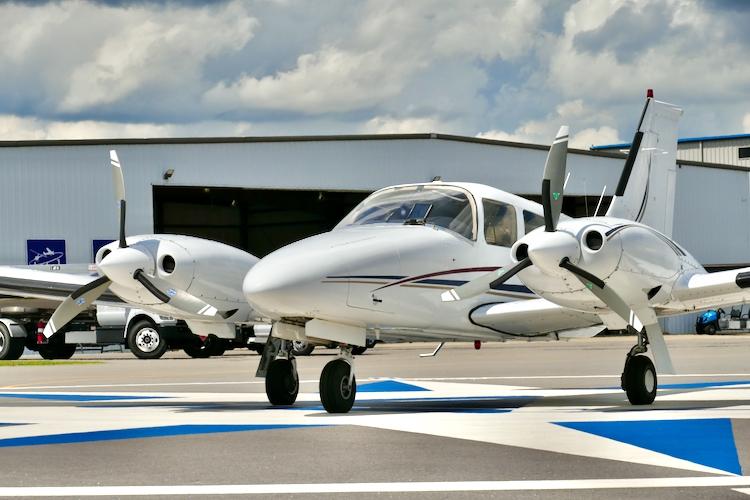 1979 Piper PA-34-220T Seneca II/III Photo 7
