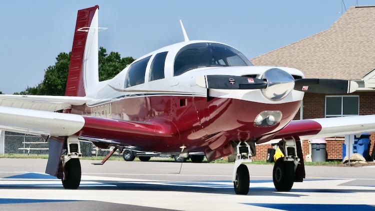 1980 Mooney M20K 231 Photo 2
