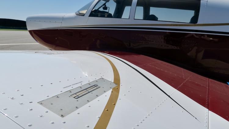 1980 Mooney M20K 231 Photo 2