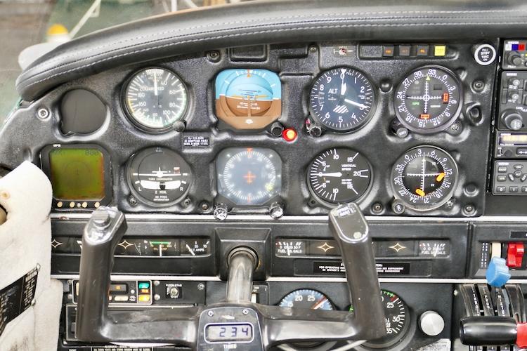 1981 Piper PA-28-236 Dakota Photo 3