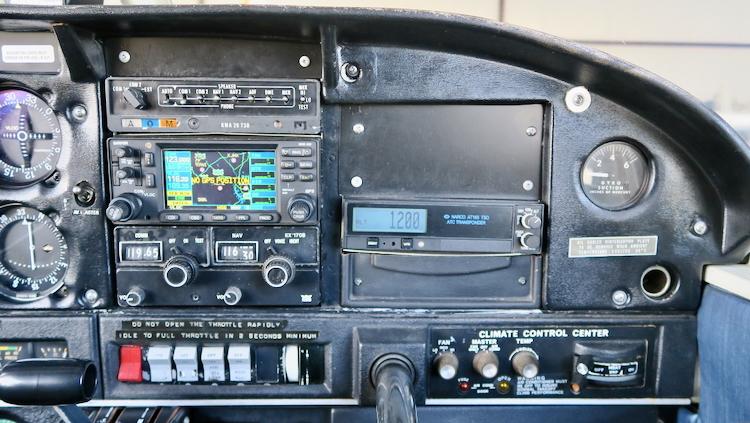 1972 Piper PA-28-140 Cherokee 140E Photo 4