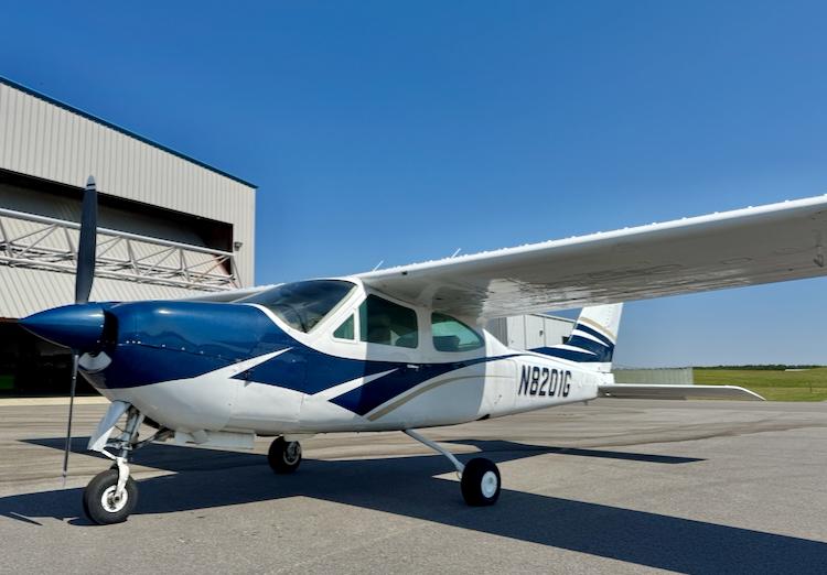 1971 Cessna 177RG Cardinal RG Photo 2