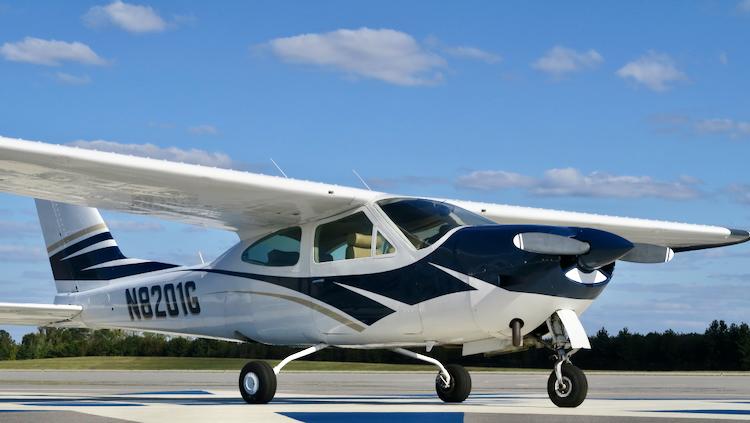 1971 Cessna 177RG Cardinal RG Photo 2