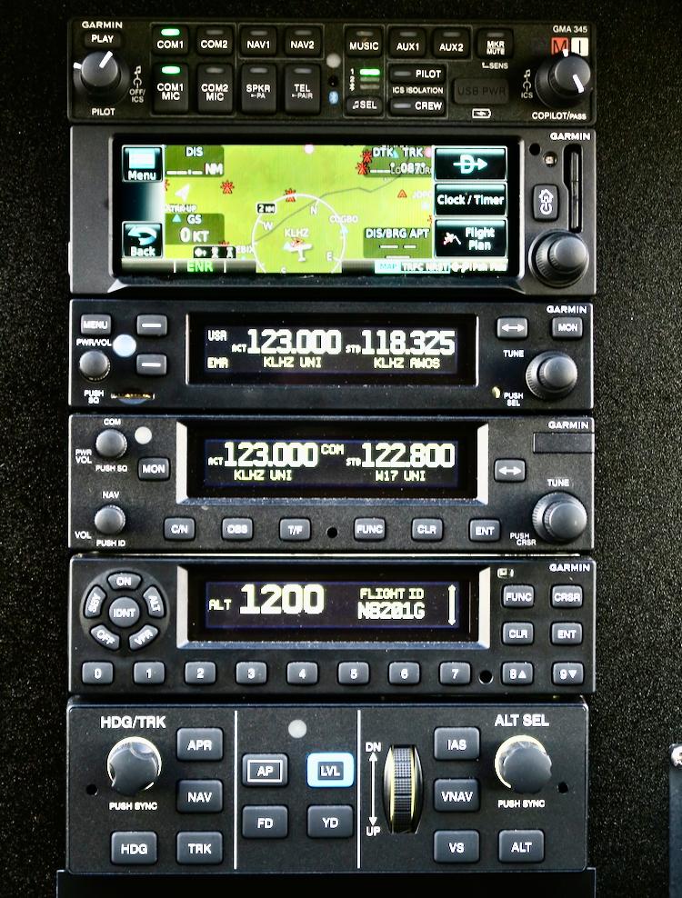 1971 Cessna 177RG Cardinal RG Photo 3