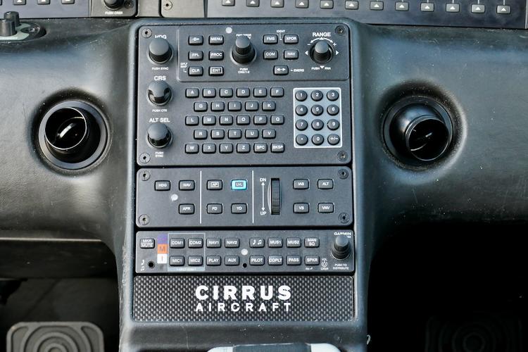 2016 Cirrus SR22-G5 GTS Photo 4