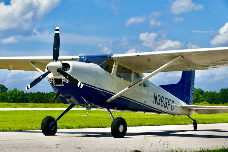 1973 Cessna A185F Skywagon Photo 2